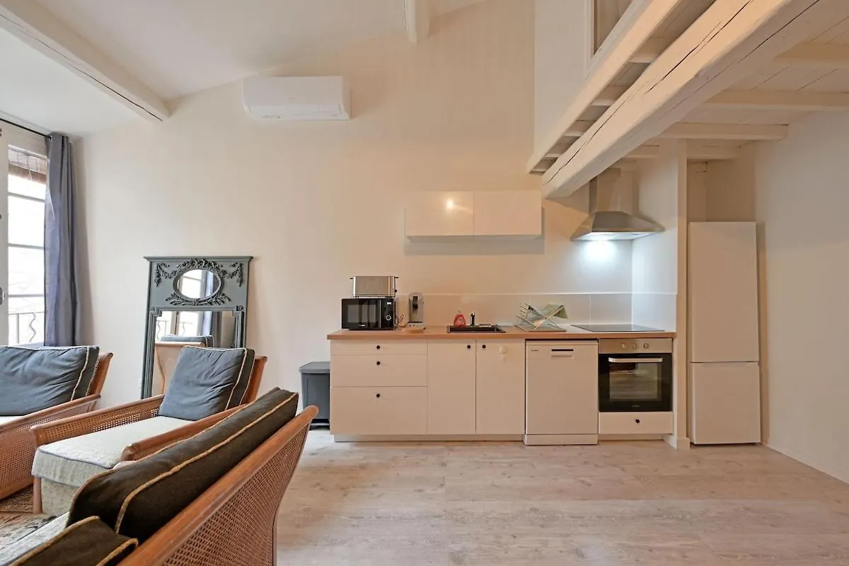 Apartmán Pop Chartreuse - Ac - Wifi - Historic Center Villeneuve-lès-Avignon